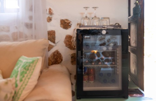 Sant Carles de Peralta Apartamento | Habitación 'Limonero' con vistas a la montaña, Wi-Fi y aire acondicionado