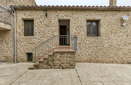Pujals dels Pagesos Apartamento | Habitación 'Mestral' con piscina compartida, Wi-Fi y aire acondicionado
