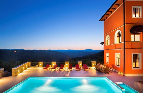 Oprtalj Apartamento | Palazzo Angelica B&B Adults Only / Double Room S1 with Pool View