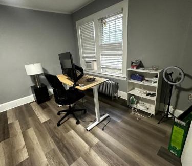 Asylum Hill Casa | Room Near Downtown Hartford