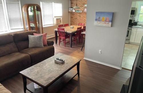 Long Branch Casa | Room near the beach and shopping 13