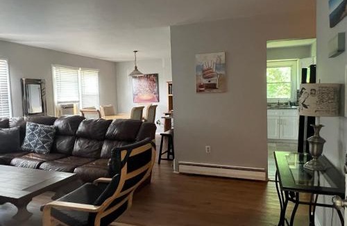 Long Branch Casa | Room near the beach and shopping 13