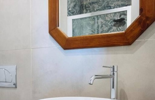 Porto Torres Apartamento | Room Olivo - Full service room with private bathroom