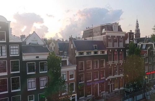 Red Light District Casa | Room on private floor in Amsterdam Red Light District