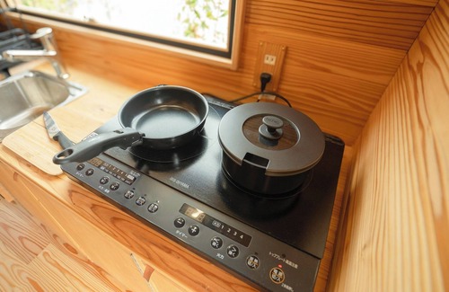 Utsunomiya Cabaña | Room only 1 night plan Wooden trailerstyle tiny house lodging bedding bed /Utsunomiya Tochigi