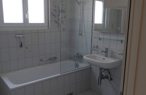 Gersau Casa | Room-organic BnB Froschkönig "dorfplatz"
