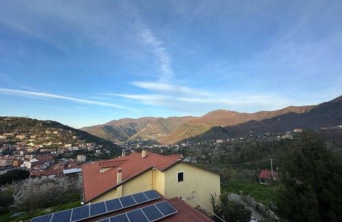 Piazza-Tralia-Pendolo Apartamento | Habitación 'Pompei Con Vista Vesuvio' con vistas a la montaña, Wi-Fi y aire acondicionado.
