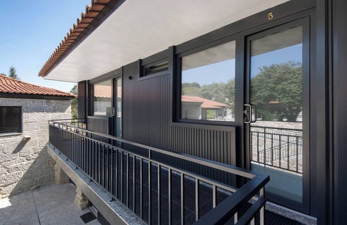 Rossas Apartamento | Habitación 'Quarto 5' con vistas a la montaña, Wi-Fi y aire acondicionado.