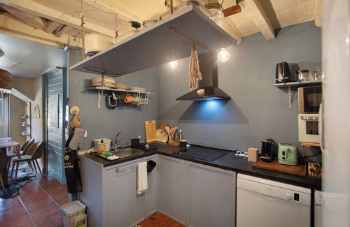 Castanheira de Pera Casa | Room 'Quarto Azul' with Mountain View, Shared Pool and Wi-Fi