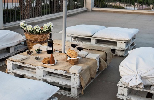Ispica Apartamento | Habitación 'Riofavara Winery - Suite Vigna' con terraza privada, Wi-Fi y aire acondicionado