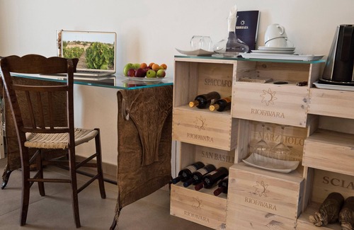 Ispica Apartamento | Habitación 'Riofavara Winery - Suite' con terraza privada, Wi-Fi y aire acondicionado