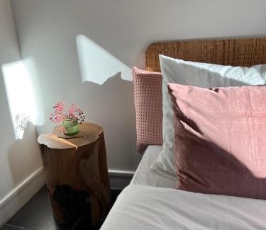 Vincennes Hotel | ROOM SAUVAGE