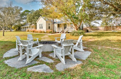 Warrenton Apartamento | Room Seven - Farmstead