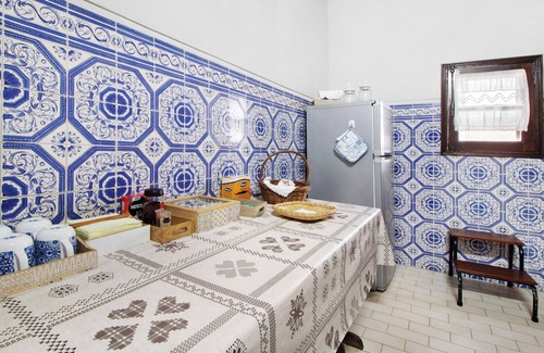 Soajo Apartamento | Habitación 'Suite 2 - Casa Do Adro' con vistas a la montaña, Wi-Fi y aire acondicionado.
