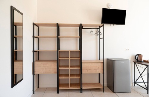 Castromediano Apartamento | Habitación 'Superior 103' con piscina compartida, Wi-Fi y aire acondicionado