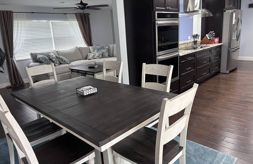 Villa De Palmas Cama Y Desayuno | Room to rent for the week or the month!