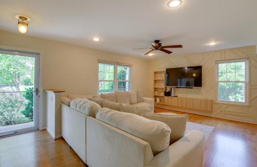 Maryland City Casa | Room to Work and Relax! Laurel Home with Office, Yard