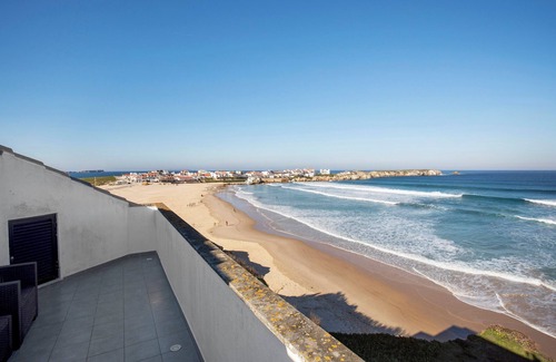 Baleal Apartamento | Habitación 'Top Floor North Suite' con vistas al mar, terraza privada y Wi-Fi