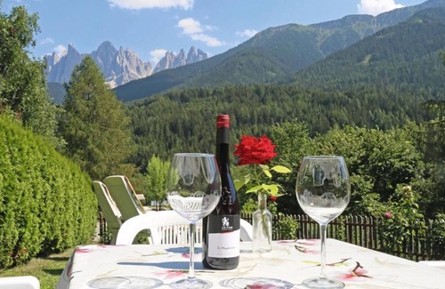 Villnoss Apartamento | Habitación 'Veltierhof 1' con vistas a la montaña, terraza privada y Wi-Fi