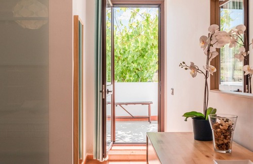 Montallegro Apartamento | Habitación 'Veranda' con vistas a la montaña, Wi-Fi y aire acondicionado