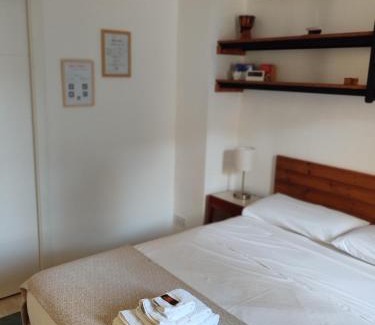 La Línea de la Concepción Casa | Room with private bathroom in shared apartment 50m from Gibraltar