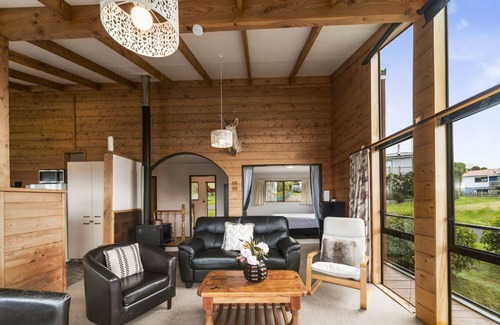 Omori Casa | ROOM WITH A VIEW - OMORI HOLIDAY HOME, family friendly in Omori