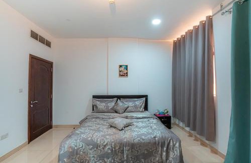 Mussafah Casa | Room with Balcony