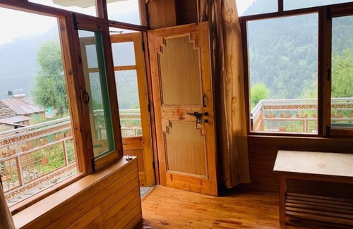 Vashist Casa | Room with private kitchen and Bathroom