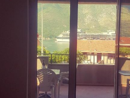 Dobrota Casa | Room With Sea View