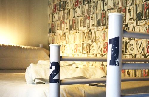 Justicia Hostal | room00 Chueca Hostel