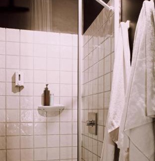 Justicia Hostal | room00 Chueca Hostel