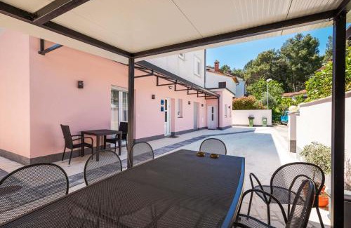 Porec Casa | Rooms and studio Flora