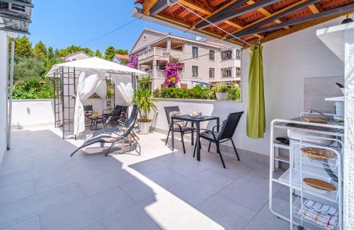 Cove Makarac (Milna) Casa | Rooms Anna