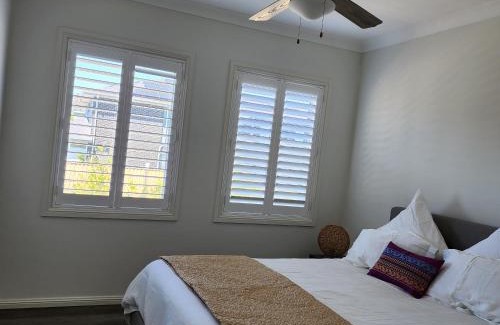 Box Hill Casa | Rooms at Gables in a modern home