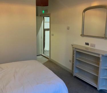 Harleston Cama Y Desayuno | Rooms at number 3
