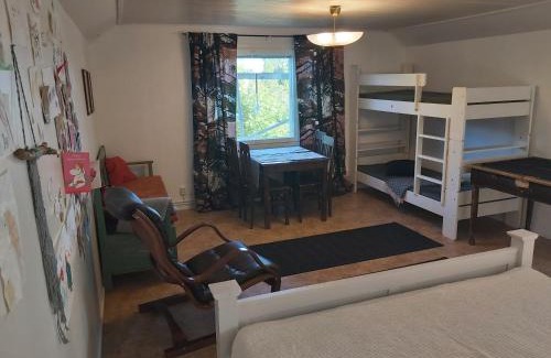 Muonio Casa | Rooms in a big wooden home, kotimajoitus, homestay