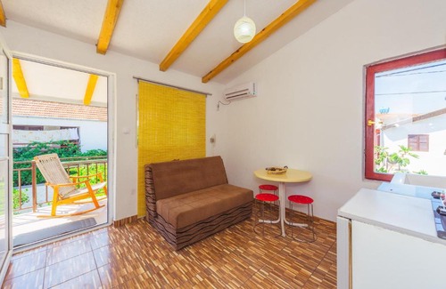 Bregvija Apartamento | Rooms Lilic with Bath and Kitchen
