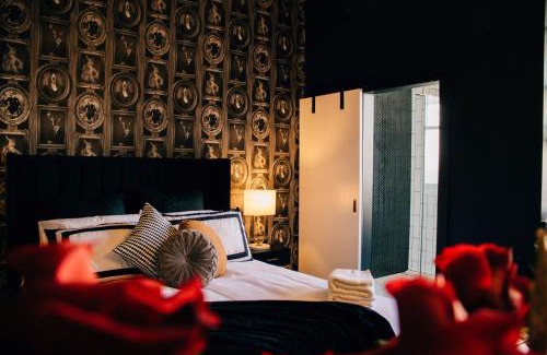 Leeton Apartamento | Rooms of Renown - The Panaretto Parlour