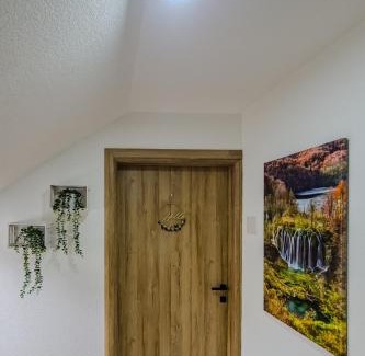 Korenica Apartamento | Rooms Peace and Lovely