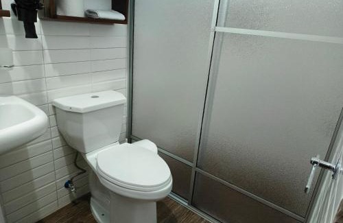 Puerto Baquerizo Moreno Casa | Rooms with private bathroom and kitchen