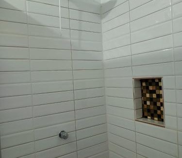 Puerto Baquerizo Moreno Casa | Rooms with private bathroom and kitchen