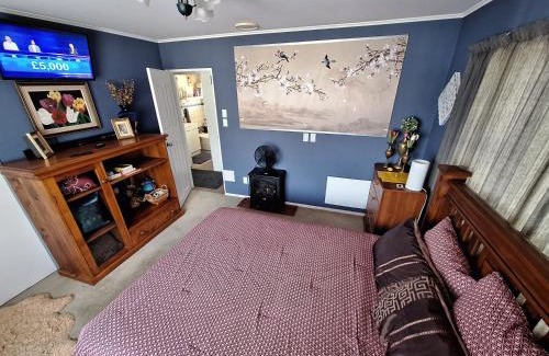 Stokes Valley Casa | rooms with a view