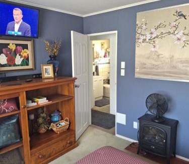 Stokes Valley Casa | rooms with a view
