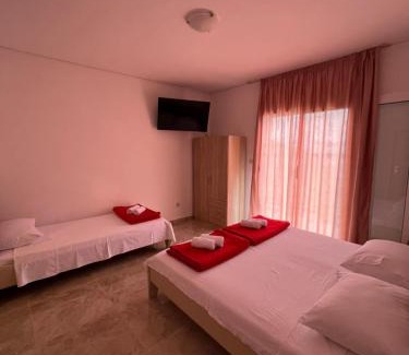 Drvenik Apartamento | Rooms with shared kitchen "Milica"
