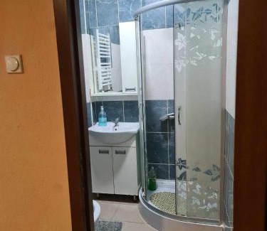 Subotica Apartamento | Rooms Zimmer Sobe Prenociste Smestaj Miljaim