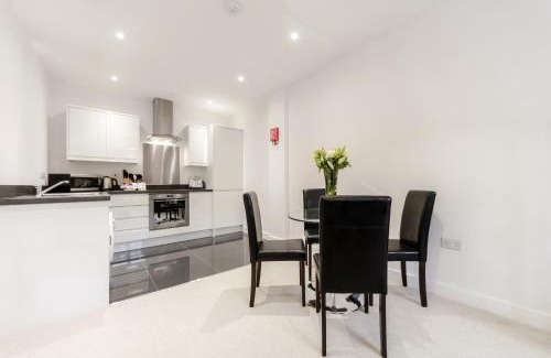 Sutton Central Apartamento | Roomspace Serviced Apartments - Nouvelle House