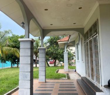 Telok Kachang Casa | Roomstay Bintong