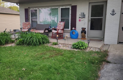 Lake Park Casa | Roomy 4-bedroom home across the lake in Lake Park, IA. Sleeps 7