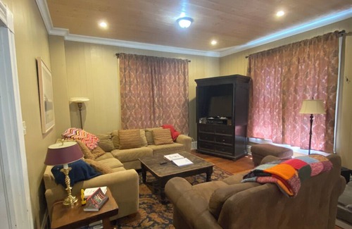 McCloud Casa | Roomy and fabulous home in the heart of historic Downtown McCloud!