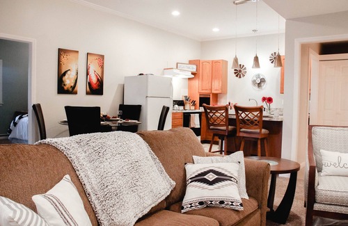 Floyd Apartamento | Golden Maple Homestay; Apartamento de 2 habitaciones El centro de Floyd
